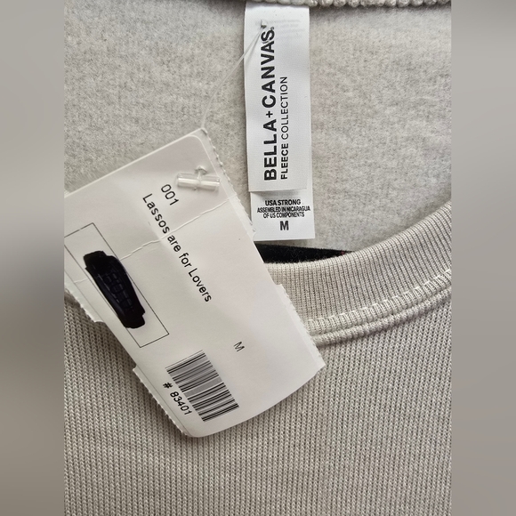 Beige 'Lassos Are For Lovers' Western  Rope Writing Sweatshirt NWT Medium - Picture 5 of 8